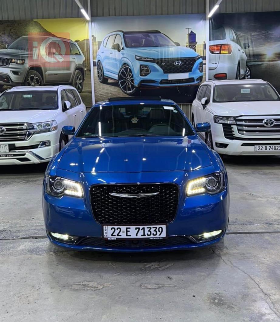 كرايسلر 300